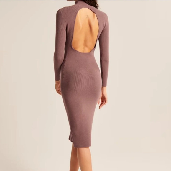 Abercrombie & Fitch Ribbed Knit Long Sleeve Semi Backless Midi Dress - Picture 2 of 9